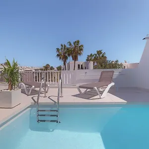 Nina Lanzarote Villa